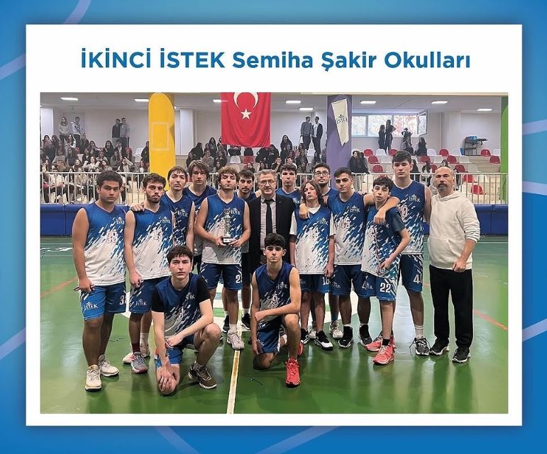 İSTEK Okulları Arası Genç Erkek Basketbol Turnuvası İkinciliği